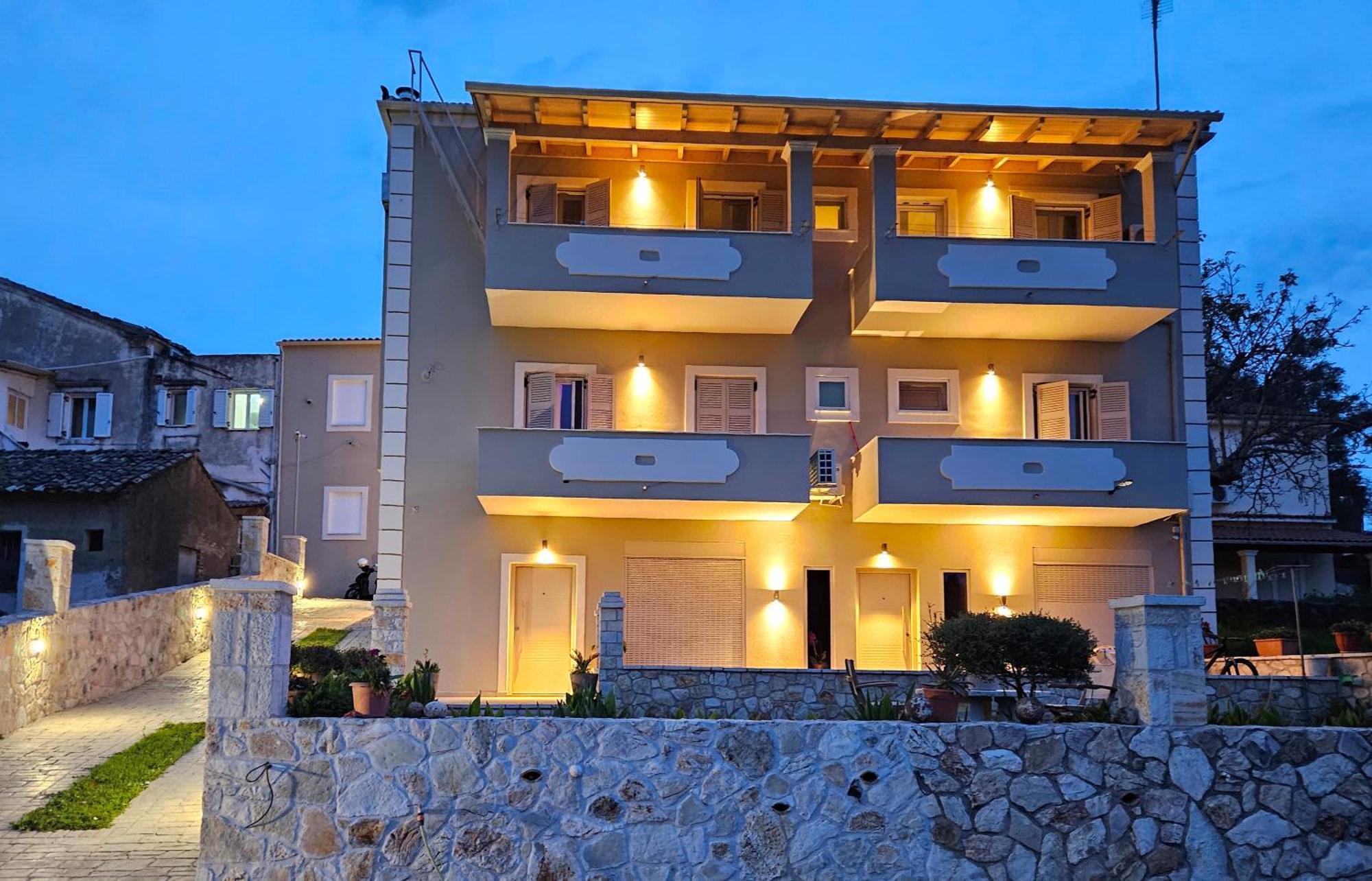 Apartamento Grey Luxury House Ypsos Exterior foto
