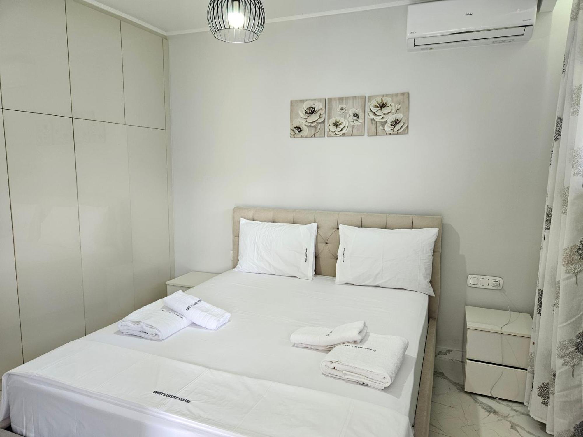 Apartamento Grey Luxury House Ypsos Exterior foto