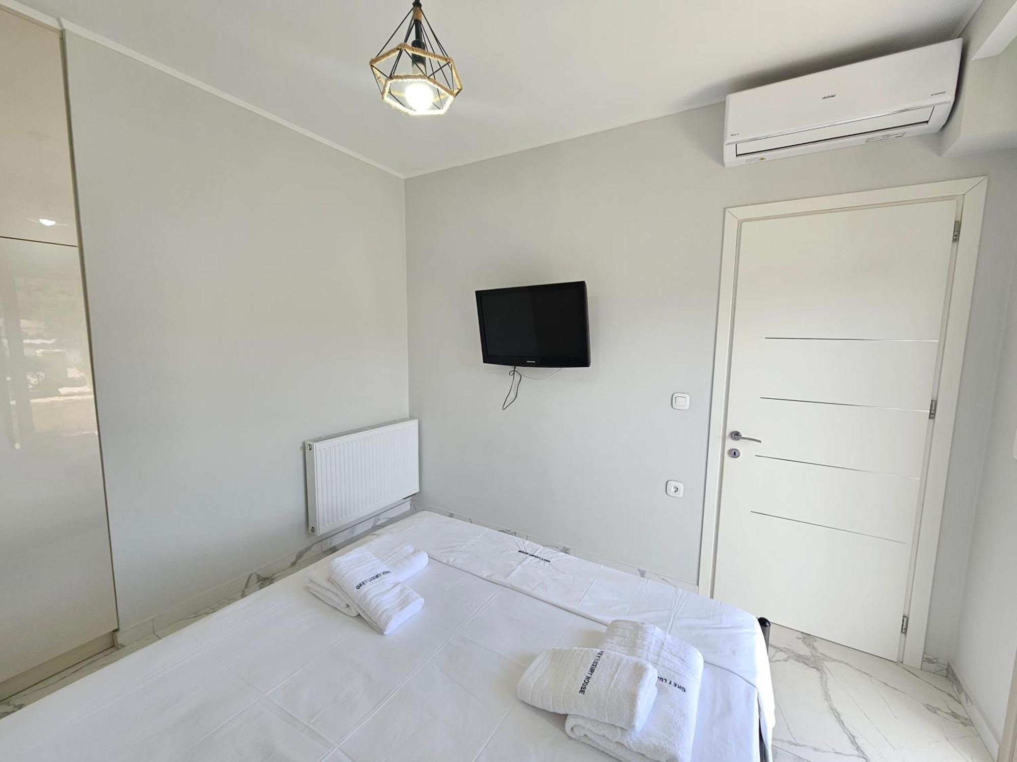 Apartamento Grey Luxury House Ypsos Exterior foto